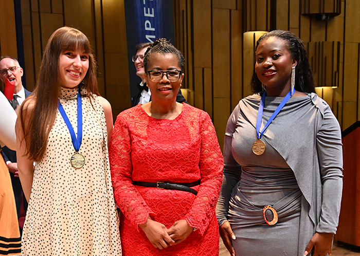 Women vocalists-banner.jpg